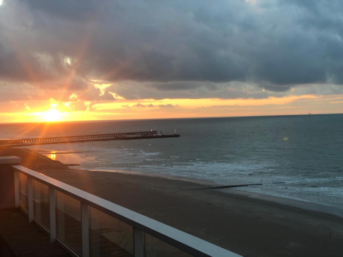 Penthouse Sea-Loft Blankenberge, Uniek Zeezicht, Luxeloft Met 40M2 Terras! Apartment Ngoại thất bức ảnh